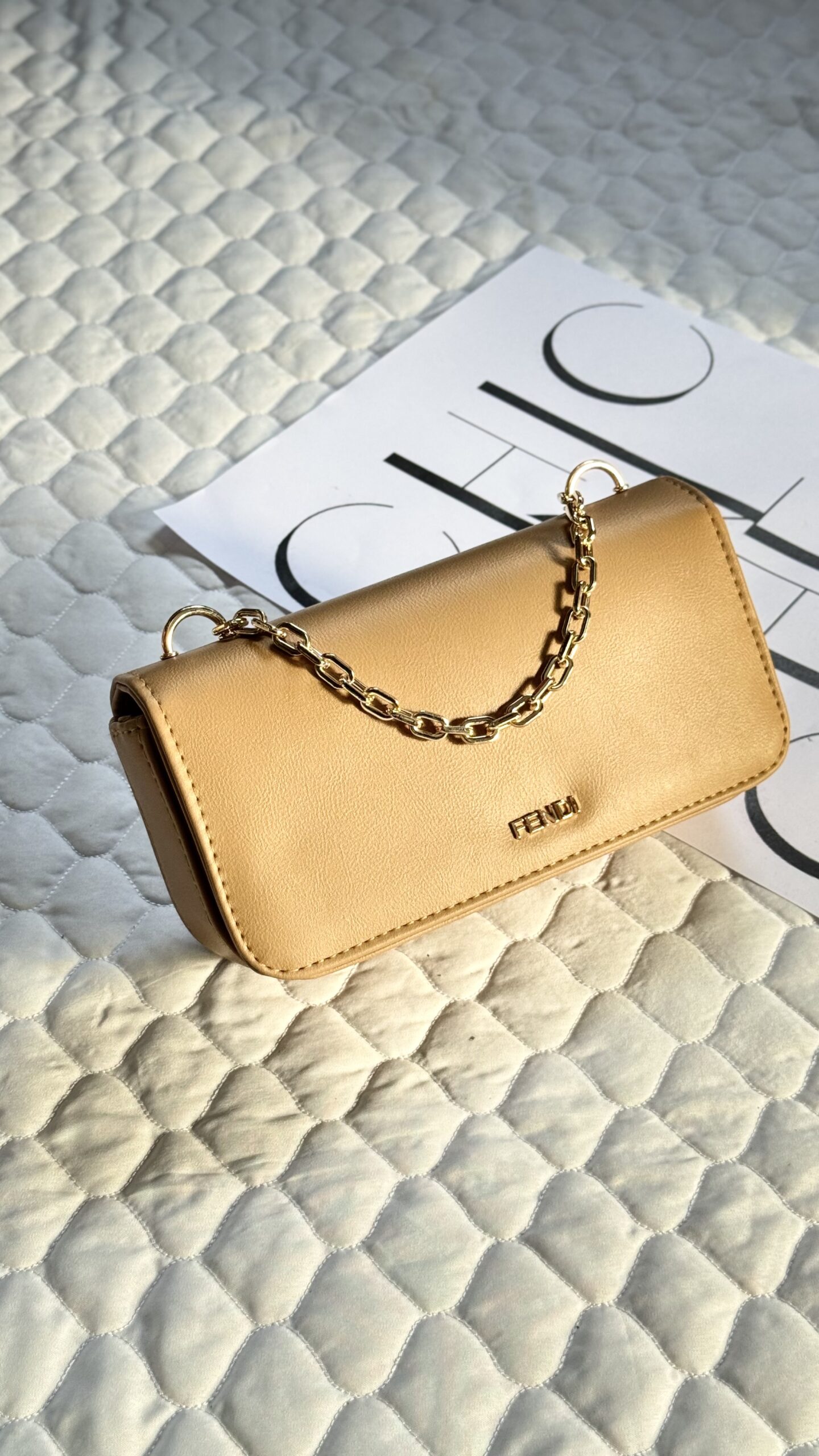 کیف دستی و دوشی زنانه فندی